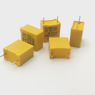 Kondensator redukcyjny MPX 474K 310VAC P10mm L4mm